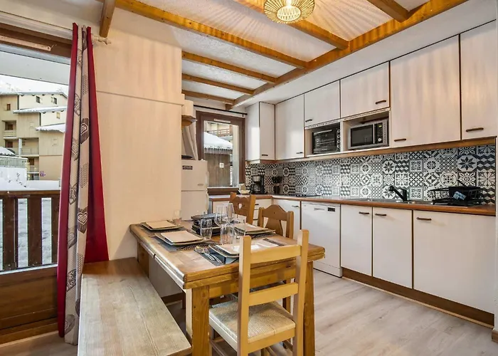 Ski-in&out Mountain View Escape